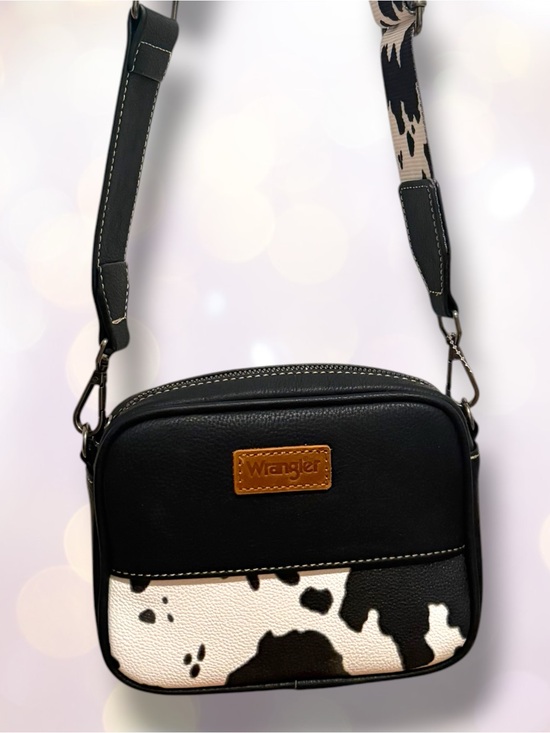 Wrangler Handbags - Wrangler NWOT Crossbody with Cream-and-Black Cowhide Accent